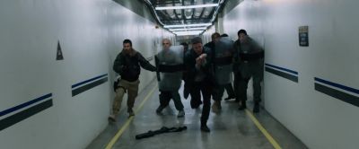 Go, go. Stop him! - Maze Runner: The Scorch Trials