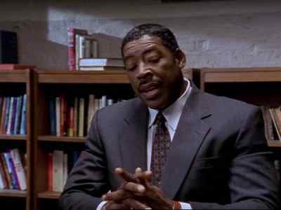 - Go after her. - Oz
