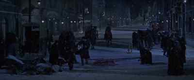 Go inside your houses, please. - Doctor Zhivago