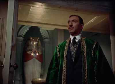Go now, Kharis. - The Mummy