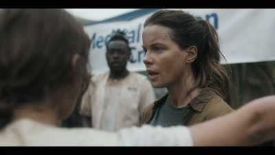- Go now!
- Yeah, okay. I'm sorry. - The Widow