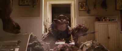 Go on! Get in there! Where did they go? - The Spiderwick Chronicles