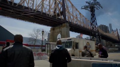 Go on. He's expecting you. - The Strain