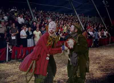 Go on, now. - The Greatest Show on Earth