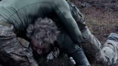 Go on, number 6. Come on, pick him
up. - Celebrity SAS: Who Dares Wins