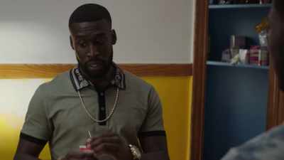 Go on, put it down. - The Chi