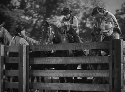 - Go on.
- Watch out for that first step. - When the Daltons Rode