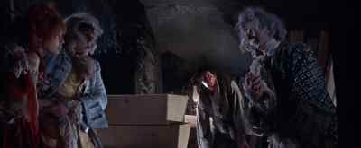 Go. One, two, three, four. Good. - The Fearless Vampire Killers