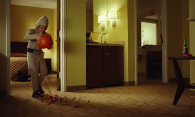 Go pee and then we're going back out. - Marriage Story