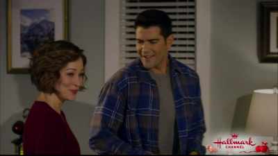 - Go put those away, bug, okay?
- Okay. - Christmas Under the Stars