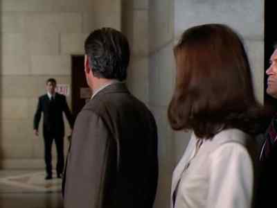Go, Sam.
We'll head him off downstairs. - The Pretender
