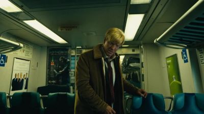 - Go straight
to the 42nd Street exit - Mr. Robot