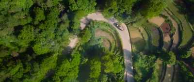 Go another ten kilometers from here, - Mojin: The Worm Valley