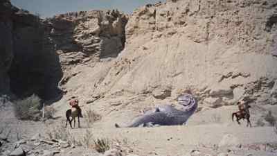 Go to the other side! - The Valley of Gwangi