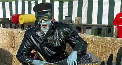 Go, Uncle Herman! Go! Go! Go! - Munster, Go Home!