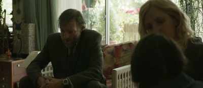 Go to your room,
I need to talk to the man. - Black Tide