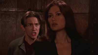 God, who are these people? - Relic Hunter