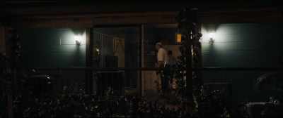 God damn it! What...
Look at this! What is that? - Under the Silver Lake