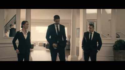 -  God save the queen.
- Knock it off, Pace. - Paradise