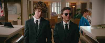 - Goddamn.
- I can't believe I let you - Snack Shack