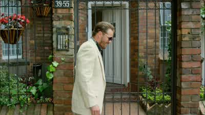 - Goddamn, is that Barry? - Narcos