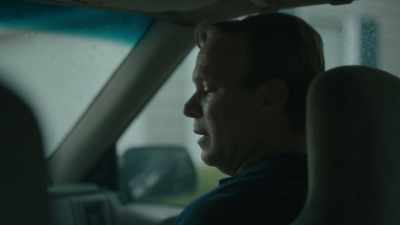 - Goddamn it.
- Lynn, I don't know what happened. - The Girl from Plainville