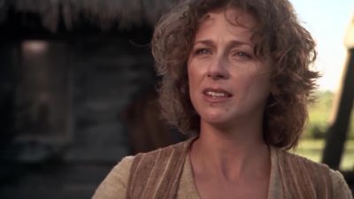 - Goin' somewhere with that stuff?
- I thought you might not need these. - Stargate SG-1
