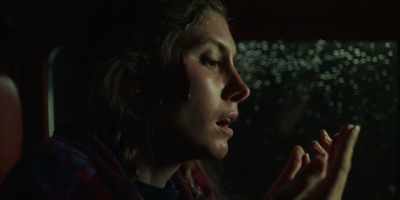♪ Going back, whoa ♪ - Cabin Girl