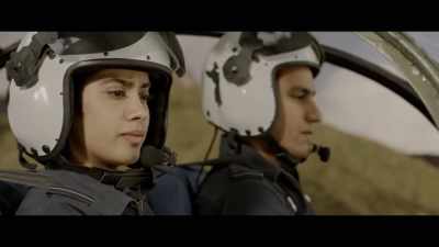 Going in to land. - Gunjan Saxena: The Kargil Girl