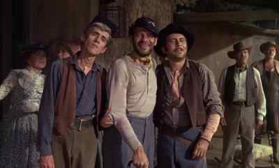 - Going to the hotel.
- Yeah. - Invitation to a Gunfighter