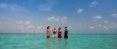 GOING TO THE BEACH - Queens on the Run