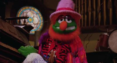 Golden teeth and golden tones - The Muppet Movie
