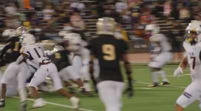 Gonna be first and goal. Handoff. Middle. - Algiers, America