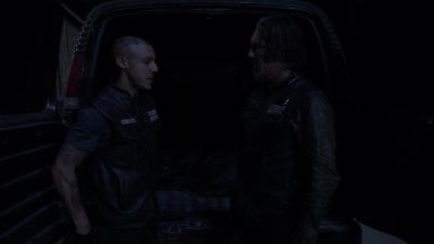 Gonna head back to the warehouse
with Tacoma. - Sons of Anarchy
