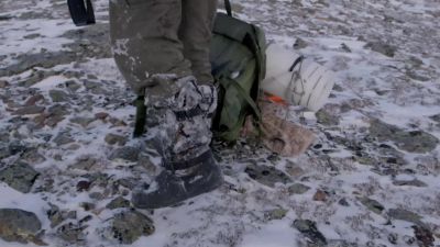 Gonna leave my pack here so I can be real lightweight. - Life Below Zero: Next Generation