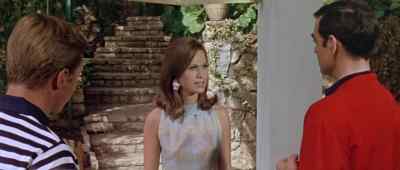 Good afternoon. Mr Drummond? - Deadlier Than the Male