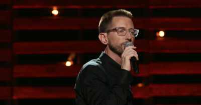 Good to be here.
We're shooting for Netflix. - Neal Brennan: 3 Mics