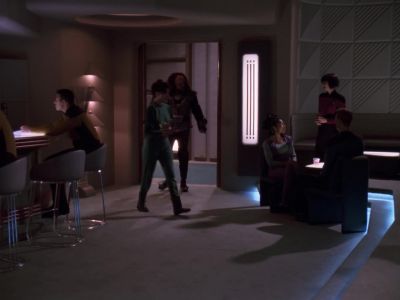 - Good evening, Commander Data!
- Captain. - Star Trek: The Next Generation