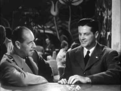 - Good evening, Commander.
- Good evening, Ben. - The Chase