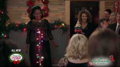 Good evening, everyone,
and welcome - Check Inn to Christmas