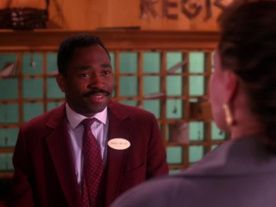 Good evening. How may I help you? - Twin Peaks