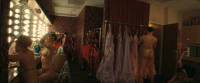 Good evening,
ladies and gentlemen. - The Last Showgirl