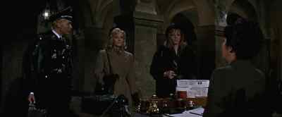 Good evening, lieutenant. - Where Eagles Dare