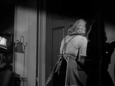Good evening, Miss Lynn. - I Wake Up Screaming