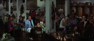 - Good evening, sir.
- Mr. Menkes' table. - A Touch of Class