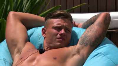 ‐Good fun last night.
‐Did you get to release
in the end, yeah? - Love Island