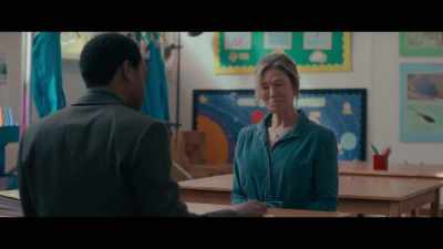 - Good.
- It's just this,
Mrs Darcy. I'm... - Bridget Jones: Mad About the Boy