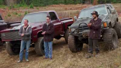 -Good job, Cass.
-[Avery] Good job. - Rust Valley Restorers