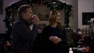 Good job. Good job. - Christmas Wishes & Mistletoe Kisses
