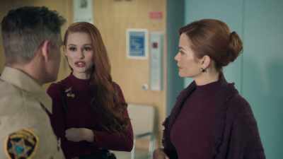 -Good Lord, fine.
(SPEAKING FRENCH) - Riverdale